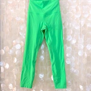Lululemon ALIGN Legging Pant 23” Crop length 💚 Neon Green Women’s 2